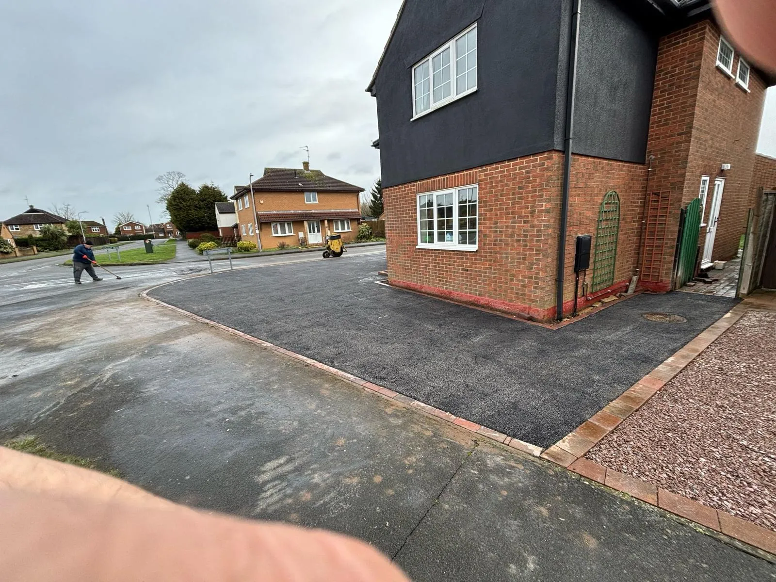 Tarmac driveway by Urban Planet Construction