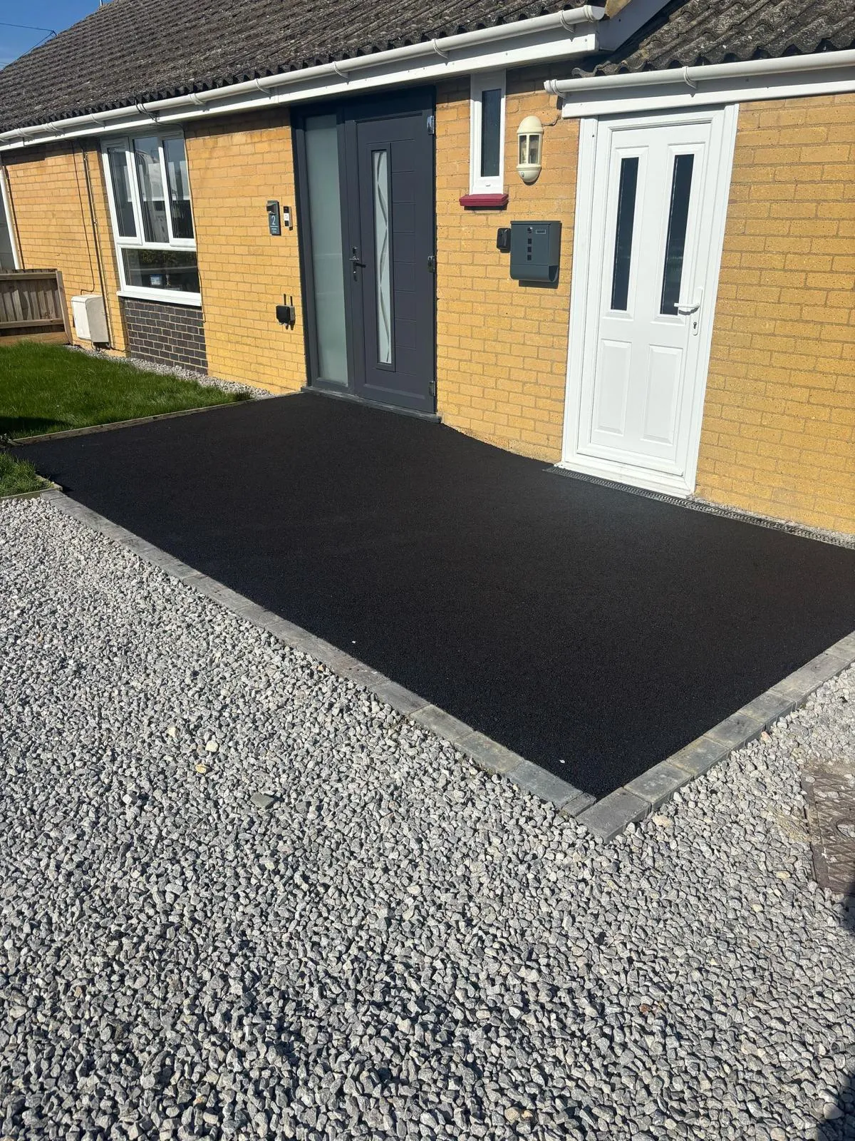 Tarmac driveway by Urban Planet Construction
